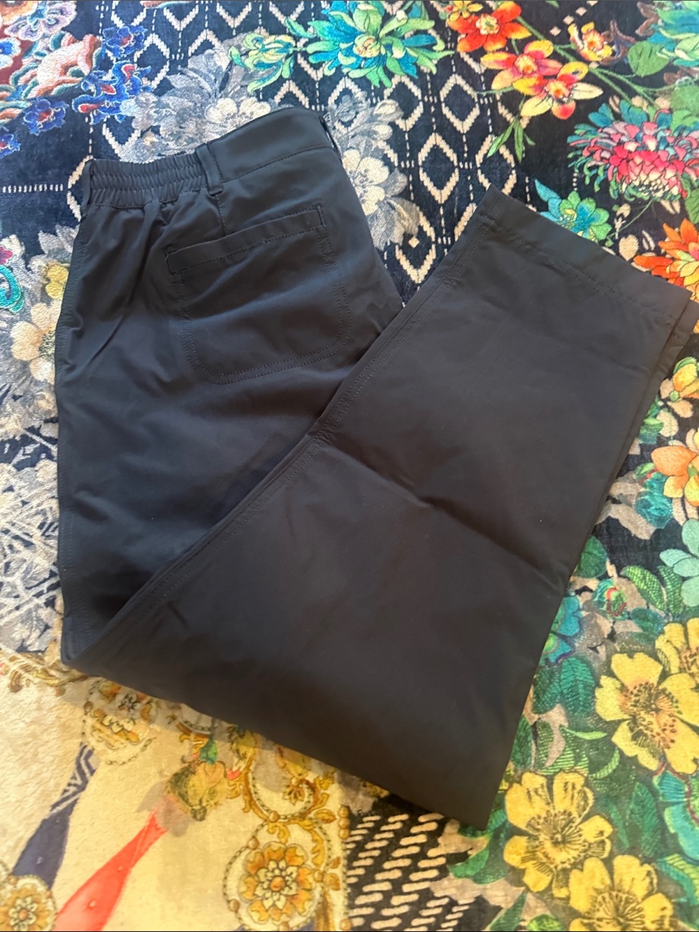 Kirkland Signature Travel Pants Black NWT - Picture 4 of 6